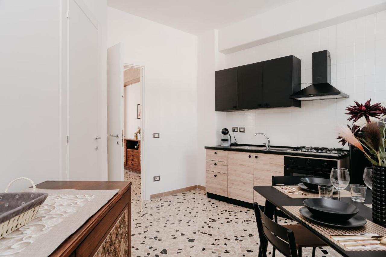 אפרטהוטל Il Cortile By Vista Napoli מראה חיצוני תמונה